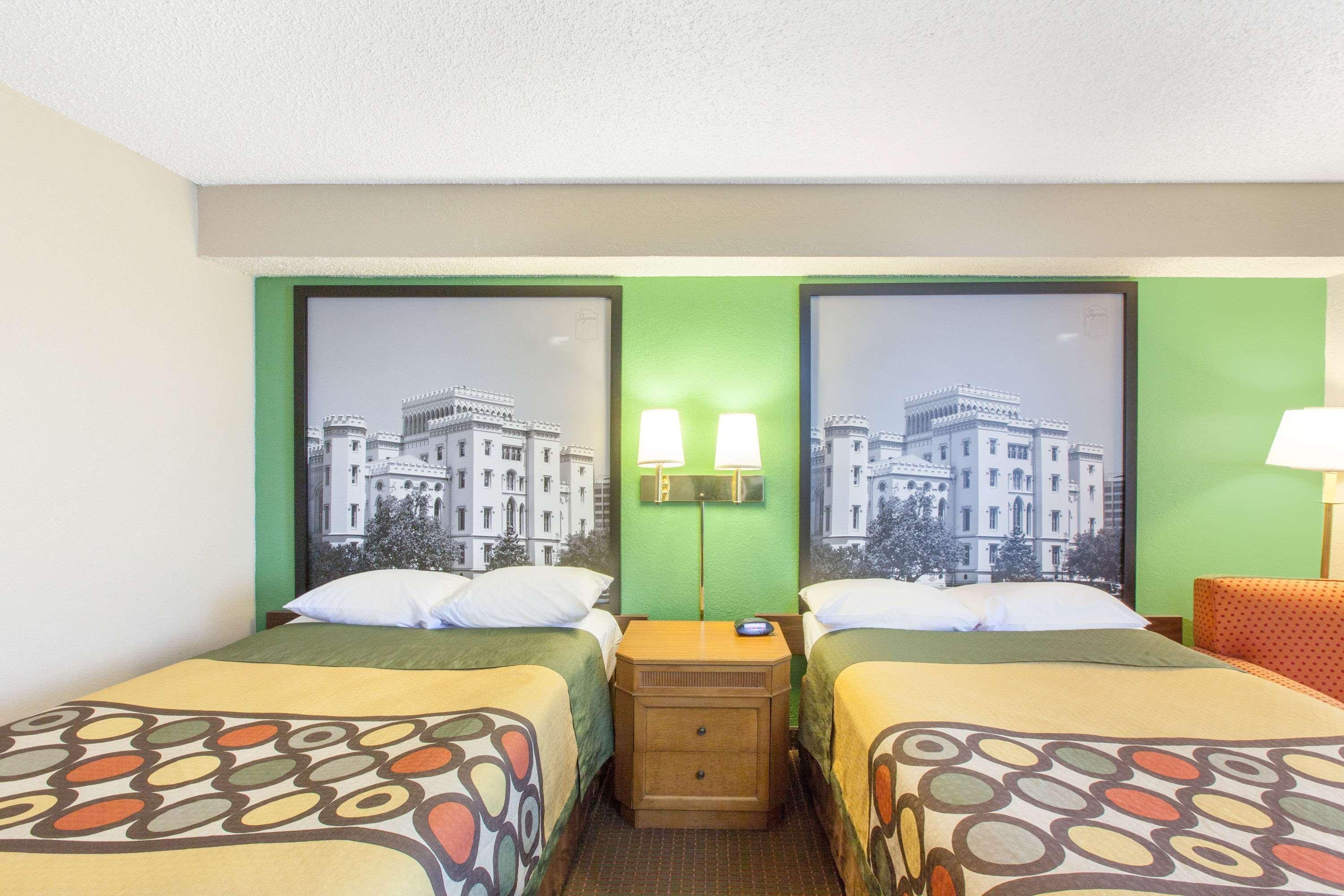 Super 8 By Wyndham Lafayette La Ξενοδοχείο Εξωτερικό φωτογραφία